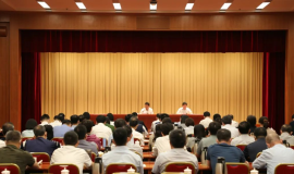中共天津市委召开党外人士座谈会 征求对经济工作的意见建议